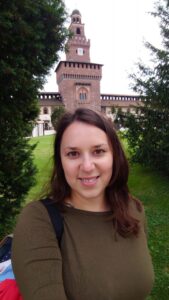 ragazza-ucraina-sfondo-castello